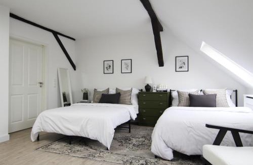 Mahlsdorf House | Haus mit Pool, Garten und Gym in Berlin