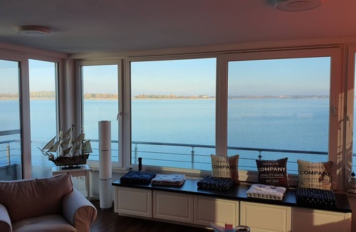 Bitterfeld Boat Rental | Haus Robby II