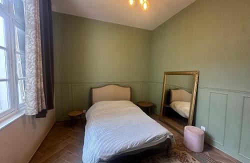 Caen City Centre Apartment | haussmannienS