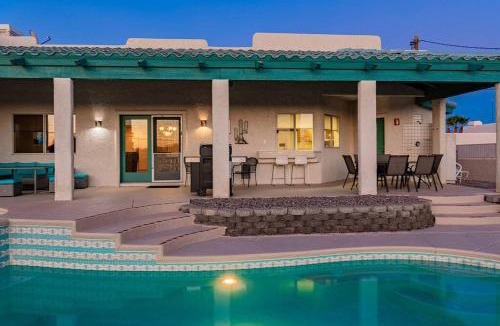 Lake Havasu City House | HavaGetaway Pool Spa BBQ Mountain Views