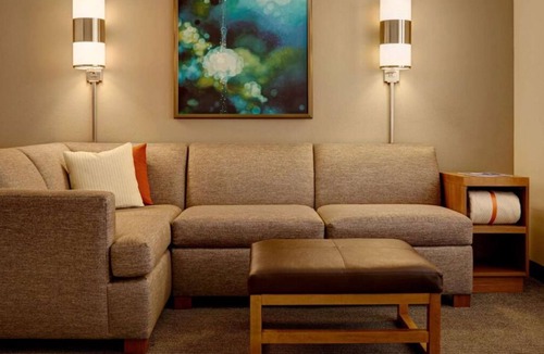 Tucson House | Have fun in Desert Diamond Casinos! 3 Serene Suites with FREE Parking! Pool!