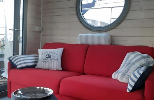 Toplitz Boat Rental | Havel-Hausboot "Nautik Hus"