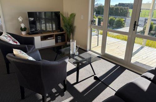 Havelock North House | Havelock Cottage - Pukeko Nest