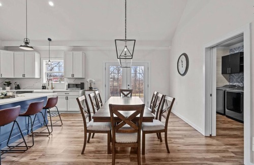 Biglerville House | Haven 651, Modern Luxury near Historic Gettysburg and Liberty Mountain Ski Resort - Your Exclusive Escape! Private Seasonal Pool, Hot Tub, Pickleball, and even a Playground!