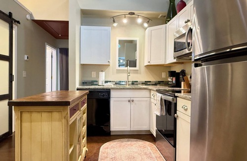 Demorest Apartment | Haven at Hazel - the Residence. A unique stay overlooking the Demorest Square.
