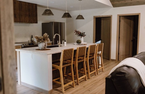 New Lisbon House | Haven+Hyde: Charming 2-bd, 1 bath HOT TUB at Castle Rock Lake, WI