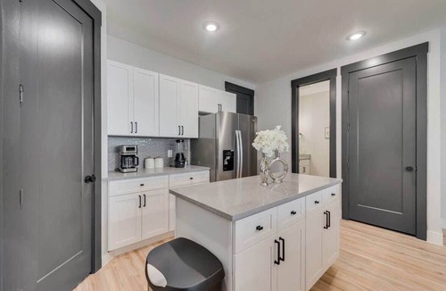 Princeton Condo | Haven II Charming, Cozy getaway,Pool, WIFI