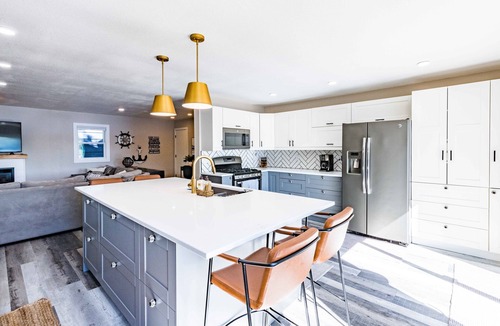 Brainerd Cabin | Haven on Hartley I A Little Haven > Beach > 5 Mins from Town