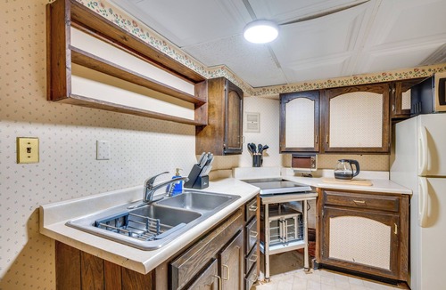 Woodsville House | Haverhill Mtn Retreat: Hike, Ski, Relax in Hot Tub