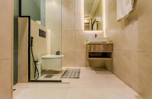 Dubai Sports City Apartment | HAVN - Studio in Amal Tower, Dubai Sports City