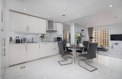 Dubai Marina Apartment | HAVN - Studio in Murjan JBR, 5mins to JBR Beach