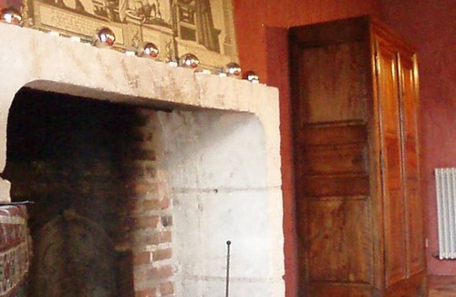 Saint-Hilaire-la-Gravelle House | Havre of peace at the water's edge