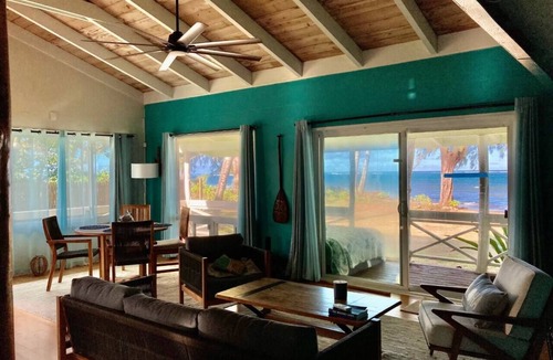 Punaluu House | Hawaiian Beachfront House