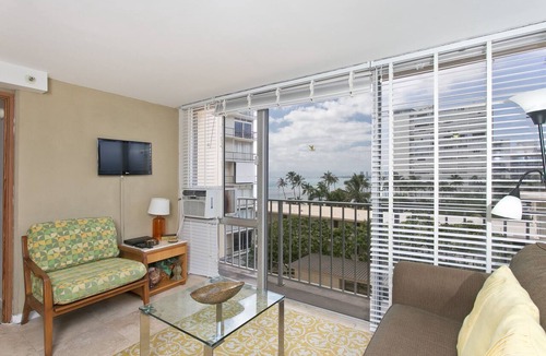 Diamond Head - Kapahulu - St. Louis Condo | Hawaiian Dream - 8th floor Ocean View w/Full Kitchen