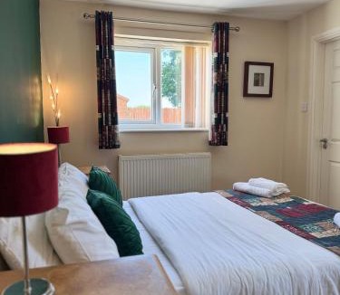 North Cadbury Bed & Breakfast | Hawk House