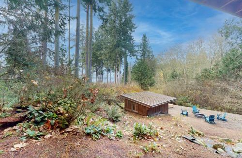 Hansville House | Hawk's Hole