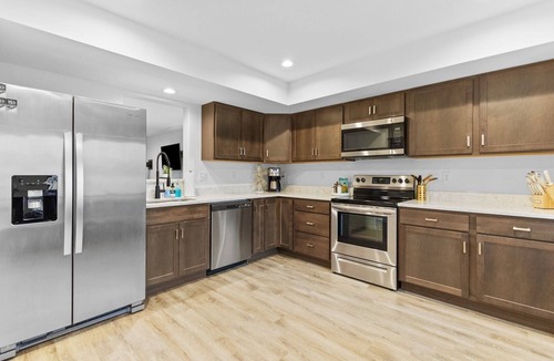 Hermantown House | Hawk's Nest | New Construction 3 Bedroom Townhome