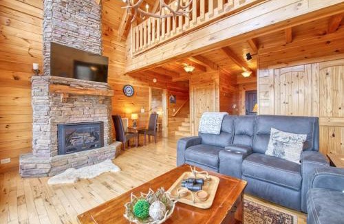 Lake Lure House | Hawk's View Log Cabin