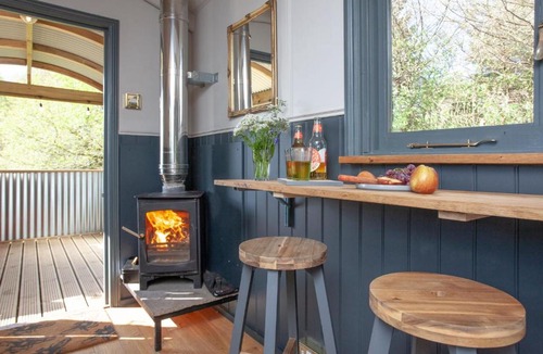 Knowstone Ski Chalet | Hawkings Hideaway