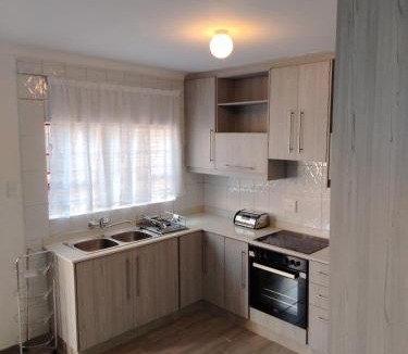Richmond - KZN Apartment | Hawkins At 65