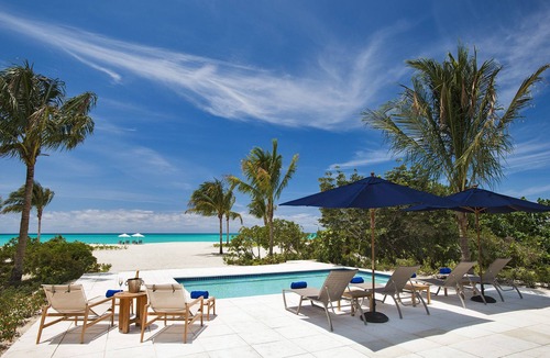 Leeward Settlement Villa | Hawksbill Beach House – Timeless Caribbean Charm on Grace Bay Beach