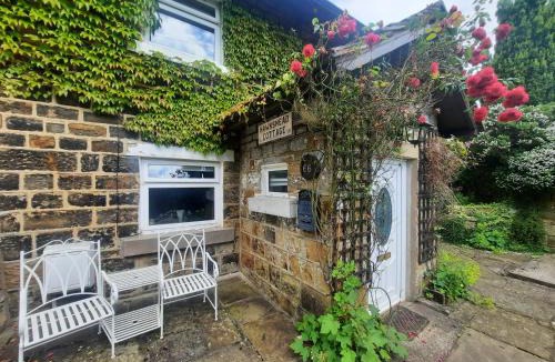 Padfield House | Hawkshead Cottage
