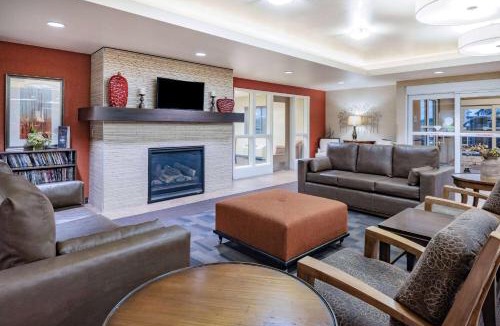 Dickinson Hotel | Hawthorn Extended Stay by Wyndham Dickinson