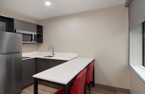 Jackson Hotel | Hawthorn Extended Stay by Wyndham Jackson