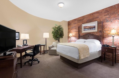 Rome Hotel | Hawthorn Extended Stay by Wyndham Rome