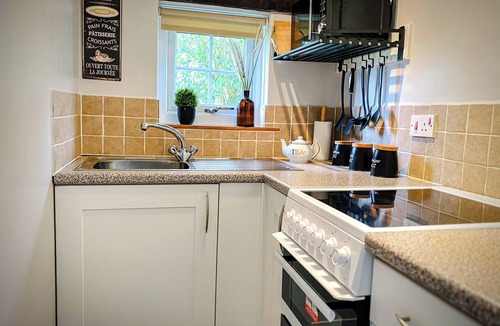 Saint Gennys Cottage | Hawthorn