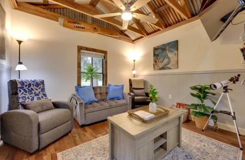 Cross Creek House | Hawthorne Angler's Cabin w/Lake + Dock Access!