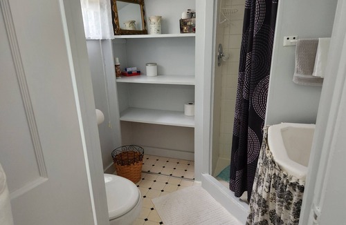 Versailles Bed & Breakfast | Hawthorne Inn