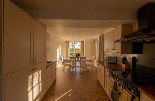 Burton House | Hawthorne Traditional Farmhouse
