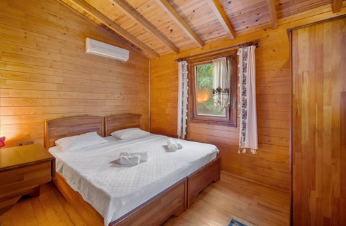 Mentese Hotel | HAYITBÜKÜ AHŞAPEVLERİ