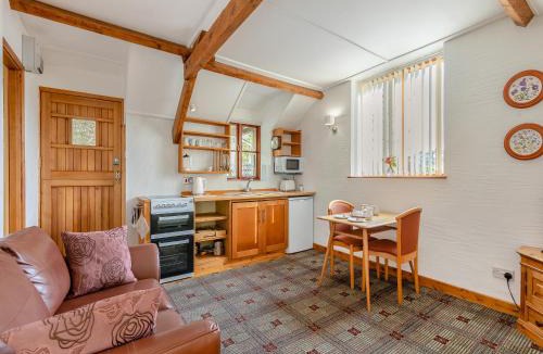 Berrynarbor House | Hayloft - E3759