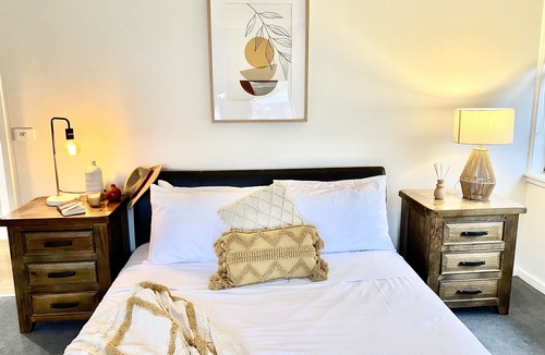 Myrtleford House | Hazel's Hideaway