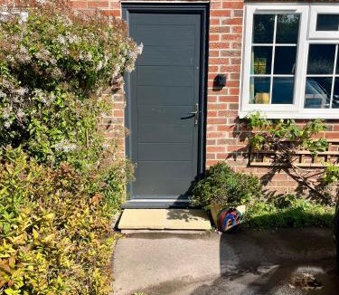 East Knighton Apartment | Hazeldene