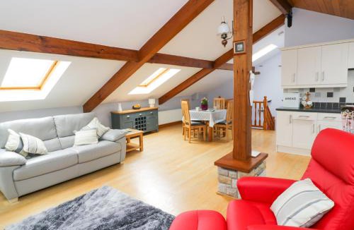 Ingleton House | Hazelwood Cottage