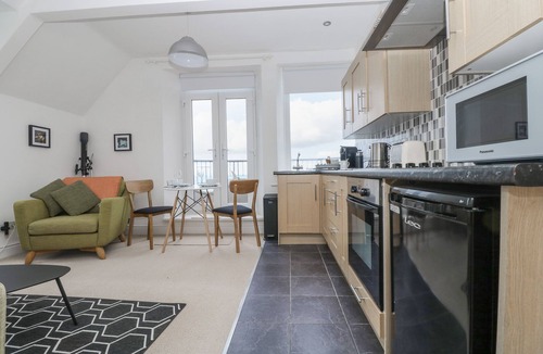 Coverack Cottage | Headland Apt 17