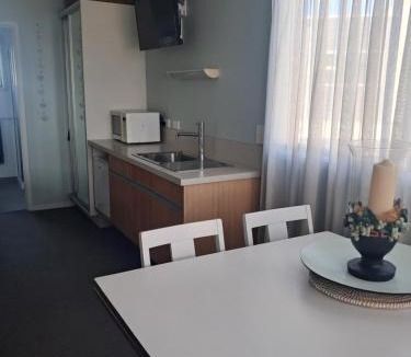 Opunake Hotel | Headlands Hotel