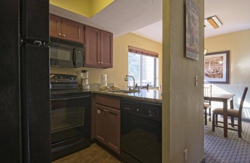 Wisconsin Dells Villa | Headline