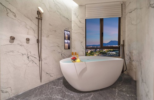 Xishan Hotel | Healing Mind International Hotel Kunming Dianchi Grand View Park Fuhai Metro Station Branch