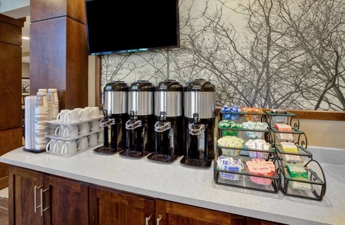 Benton Harbor Apartment | Hearing-Accessible Studio w/Full Kitchen & Pool