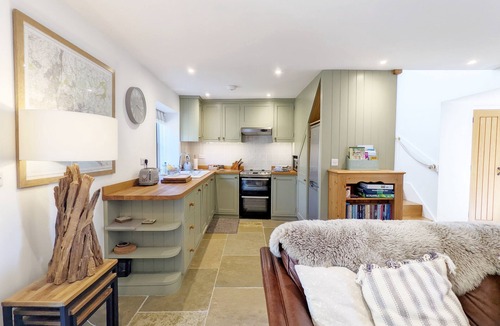 Emsworth Cottage | Hearnesbrook Barn , Emsworth - an annexe that sleeps 4 guests in 2 bedrooms