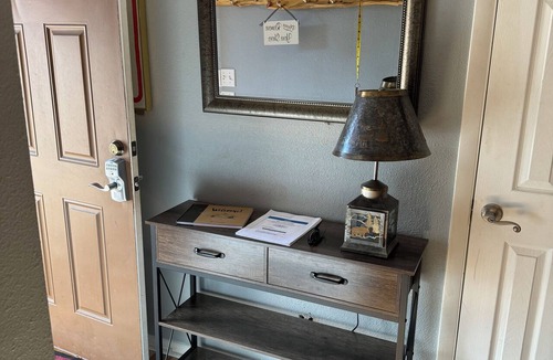 Four O'Clock Condo | Heart of Breckenridge-Walk to Lifts and Town! Owner Rental.