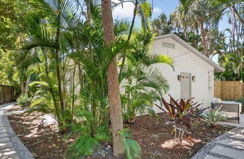 Captiva House | Heart of Captiva 4BR home; private sandy lane 254 steps to beach, restaurants!