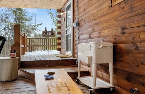 Logan Cabin | Heart of Hocking Hills: Pool, Sauna, Hot Tub, Game Room, Kids Climbing Wall