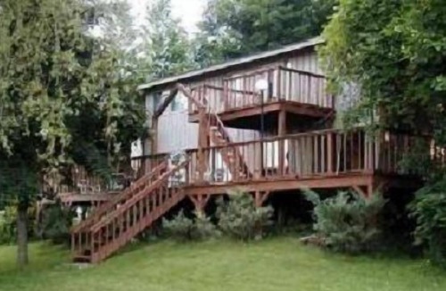 Lenox House | Heart of Lenox. Bishop Estates....Walk to Town, Tanglewood, Jacobs Pillow