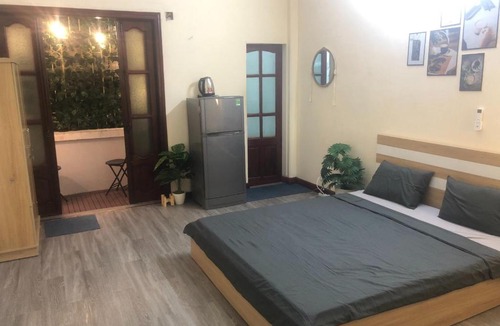 Hang Trong Apartment | Heart of Old Quarter with projector, near church
