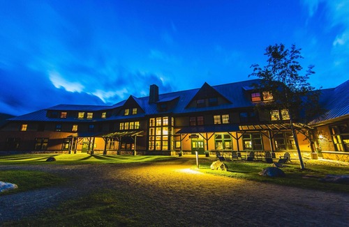 Carroll Condo | Heart of the Presidential Range! Hiker Breakfast, Shared Bath, Trail Access